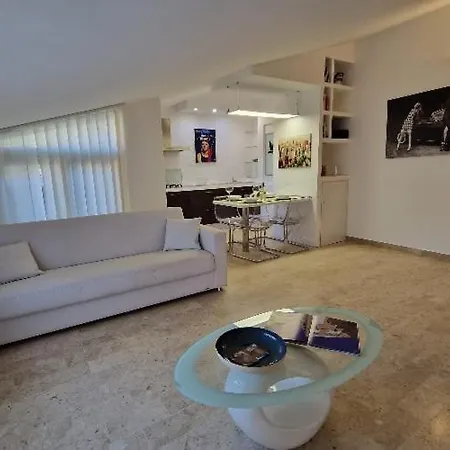 Diamante&smeraldo 아파트 체팔루